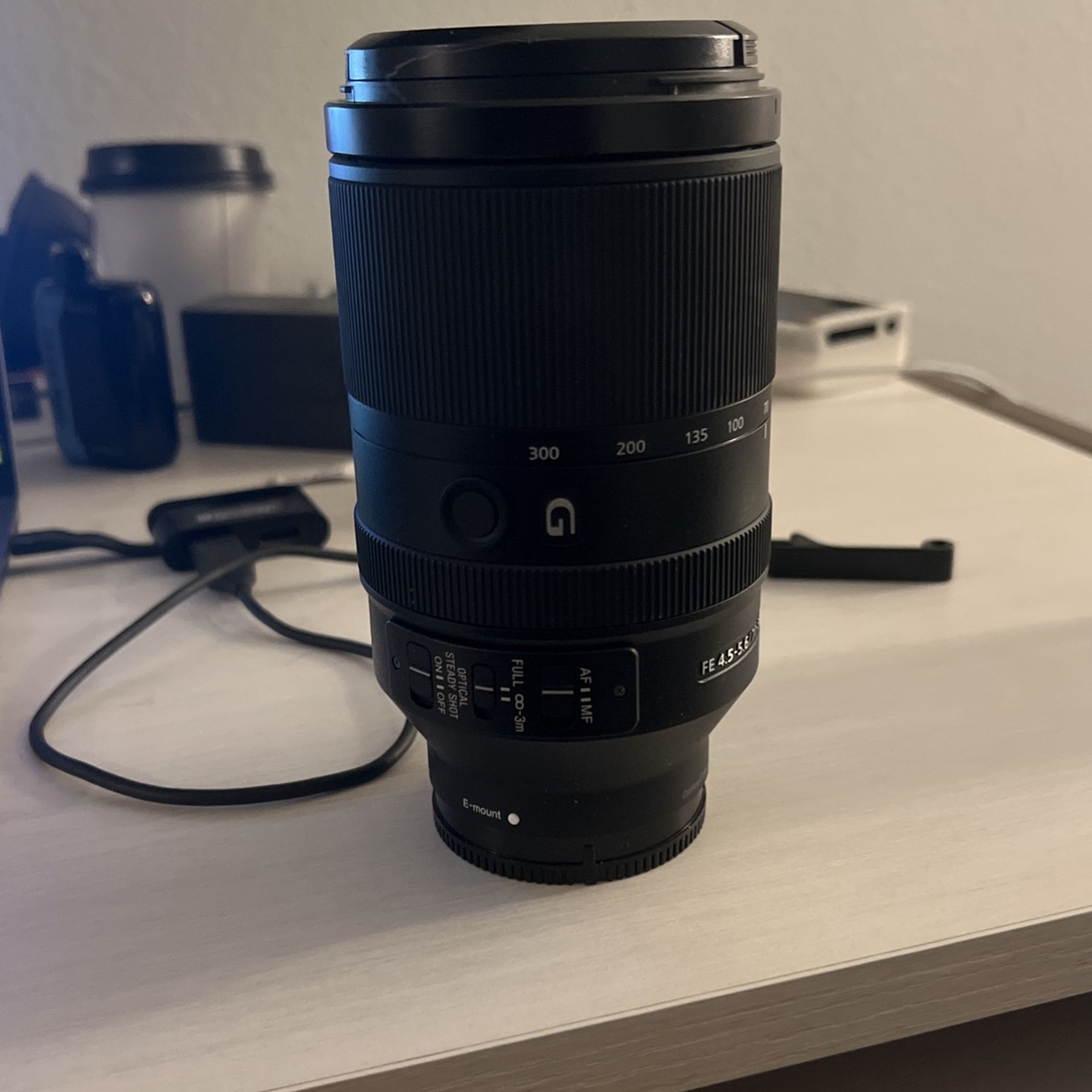 Sony - FE 70-300mm f/4.5-5.6 G OSS 