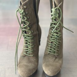 Suede Army green Steve Madden Platform boots