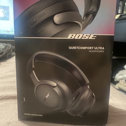 NEW BOSE  QUIETCOMFORT ULTRA  HEADPHONES