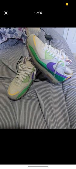Nikes size 10