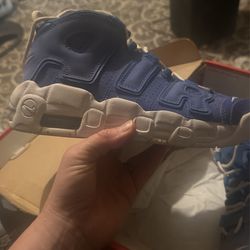 Size 6.5 Blue Nike Air Uptempo(GS)