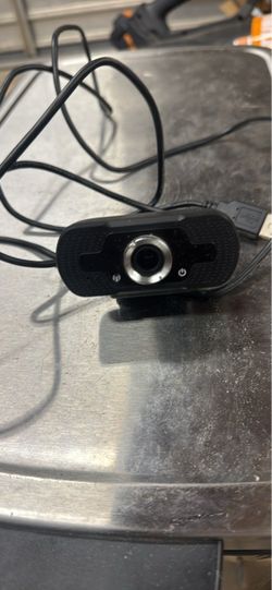 Black USB Webcam with Built-in Mic