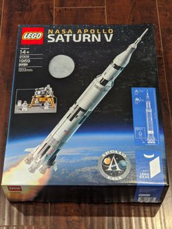 Brand new retired LEGO #21309 NASA Apollo Saturn V