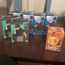 7 Figurines, Sold Together