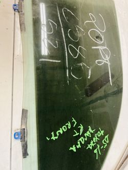 Toyota Tacoma Door Glass