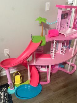 Barbie Dreamhouse 3-Story Dollhouse Playset