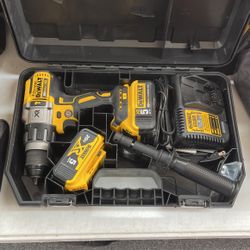 Dewalt Drill 2 Battery And Charger