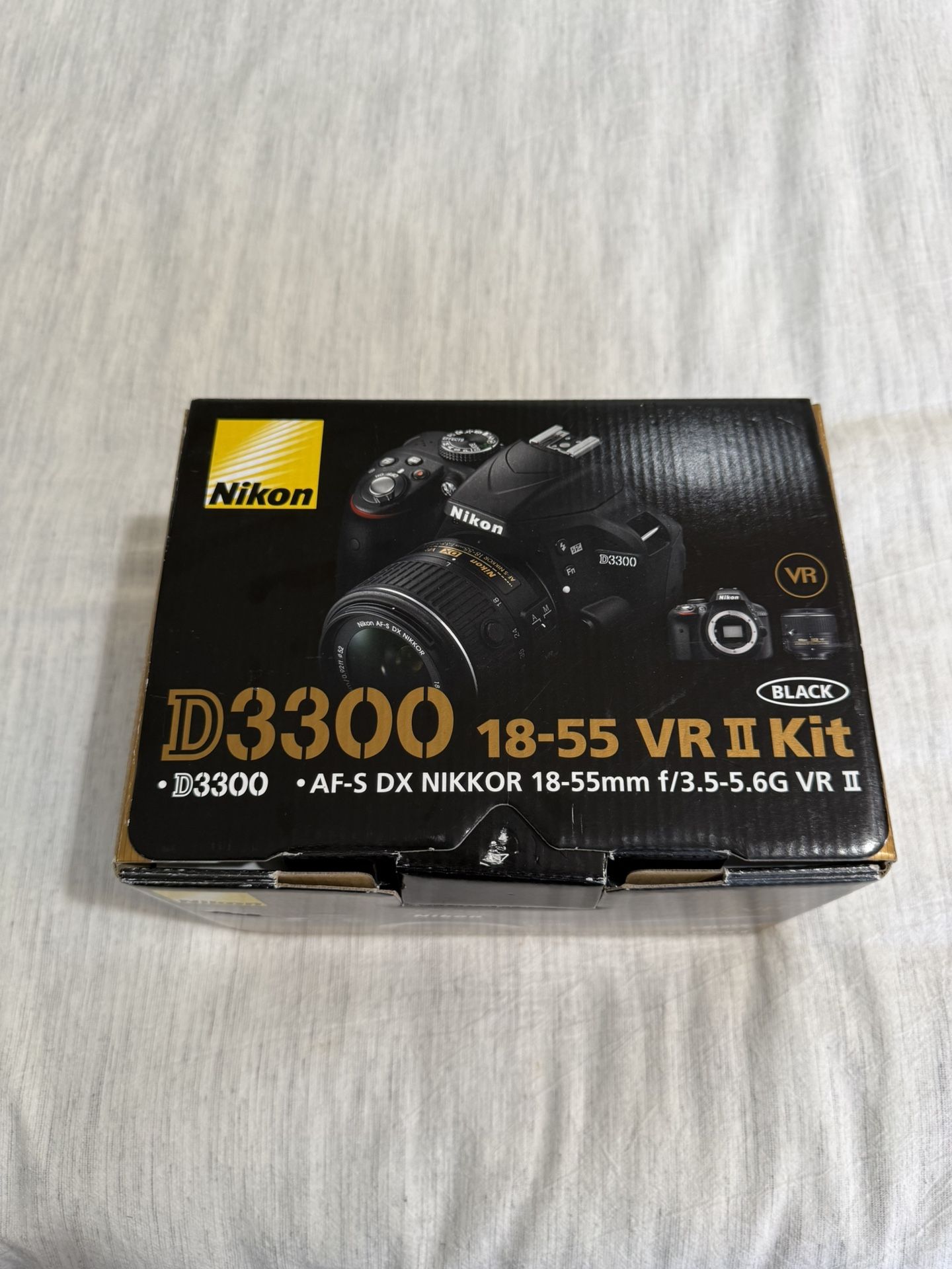 Used Like New Nikon D3300  Camera w/ 18-55mm VR II  Lens Kit (Black)