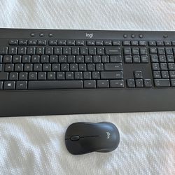 Logitech Keyboard And Mouse Set K540