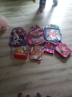 Girls Back Packs and Lunch Bags,peppa Pig ,Tinker Bell,Disney Princess, Frozen, Shopkins
