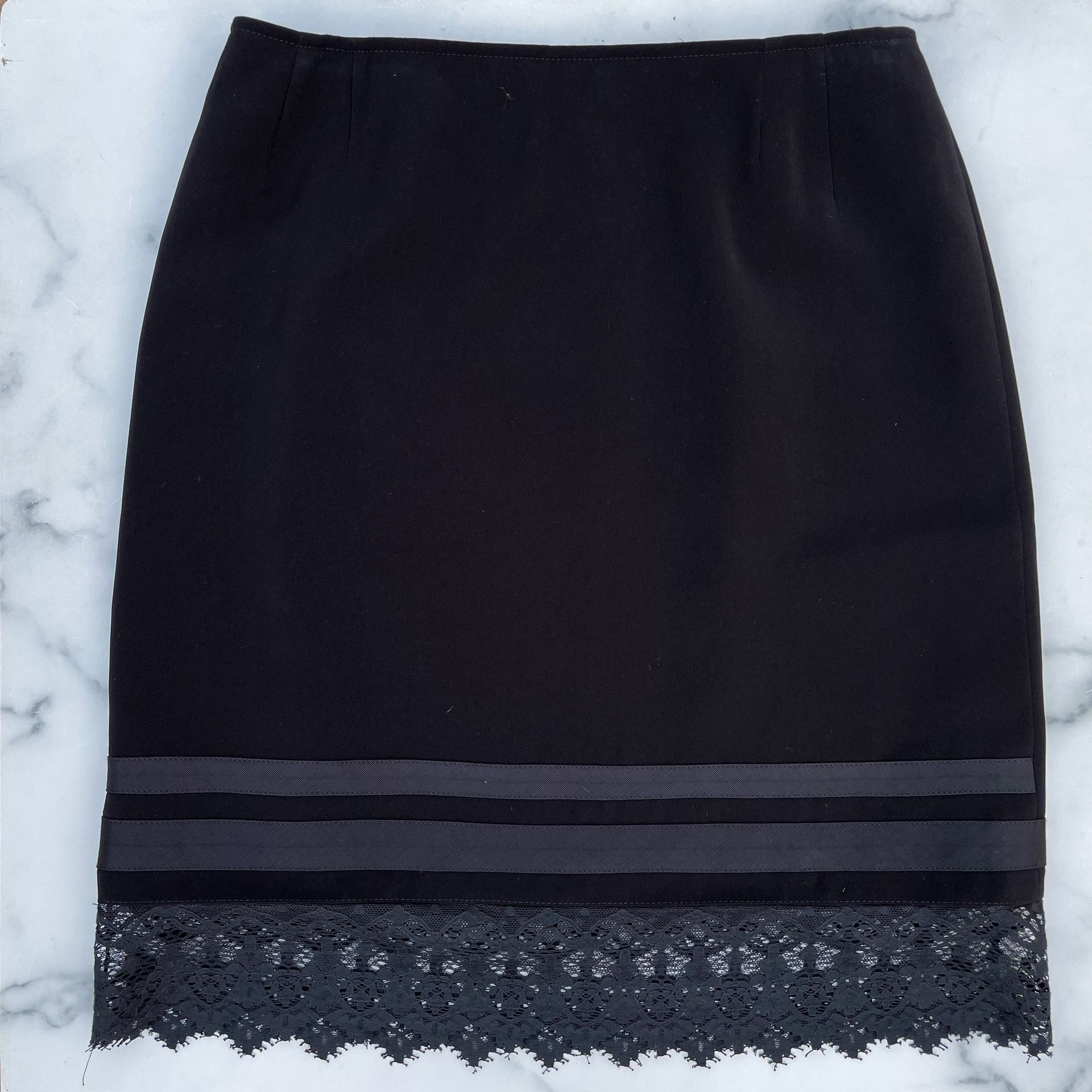 Genny Way black pencil skirt with lace trim size 8 medium