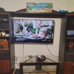 Entertainment center without TV