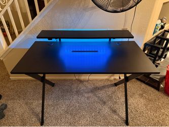 Gaming table