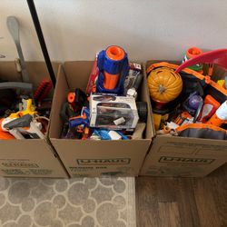 Nerf Guns & Toys