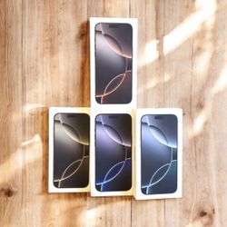 A3083 Pro Apple IPhone 16 Pro 128gb new sealed unlocked 1yr warranty floor model 