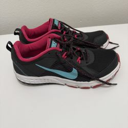 Women Nike Shoes size 10