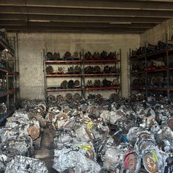 Engine And Transmissions With Warranty !!