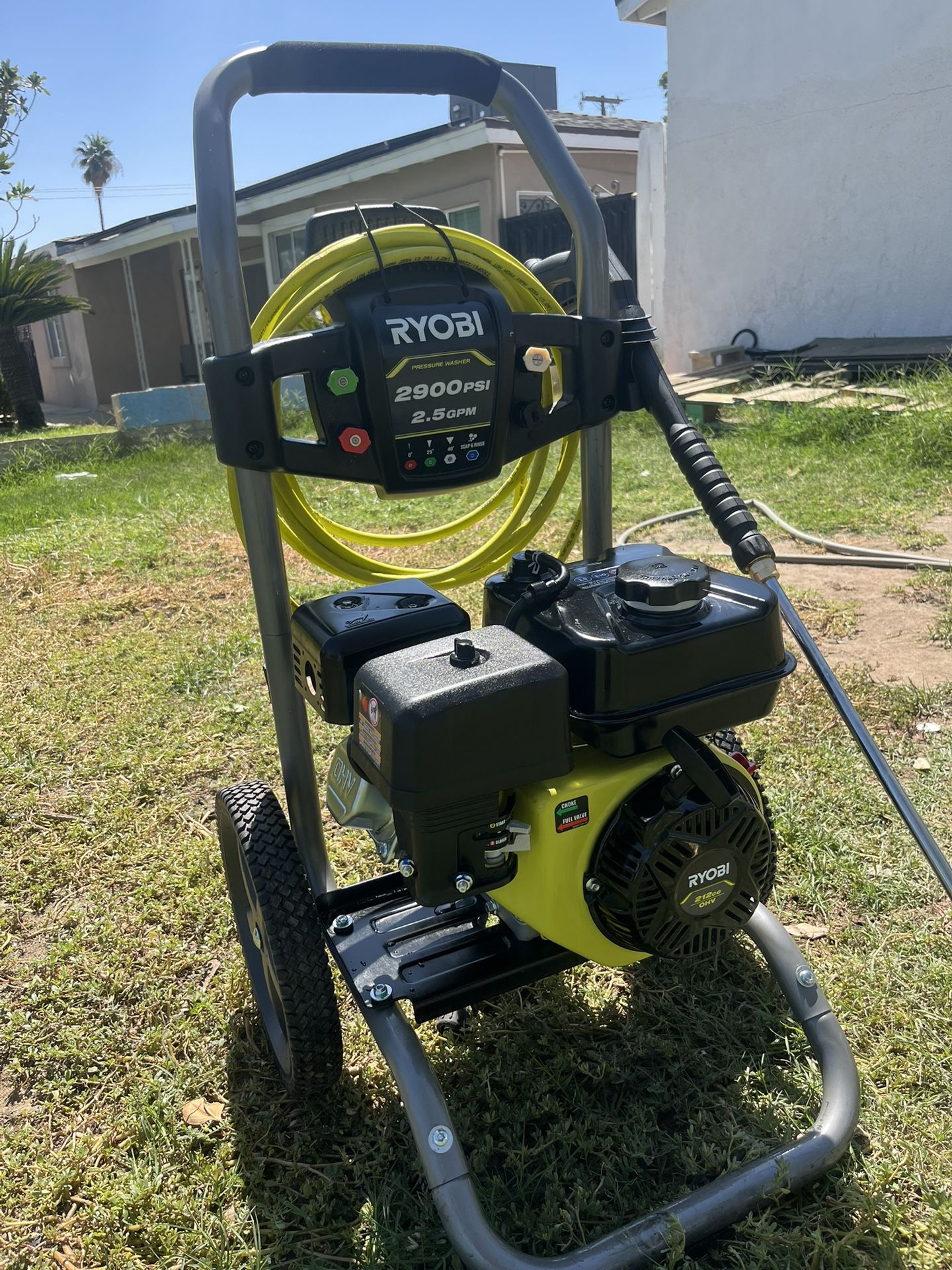 RYOBI 2900 PSI 2.5 GPM Cold Water Gas Pressure Washer with 212cc Engine