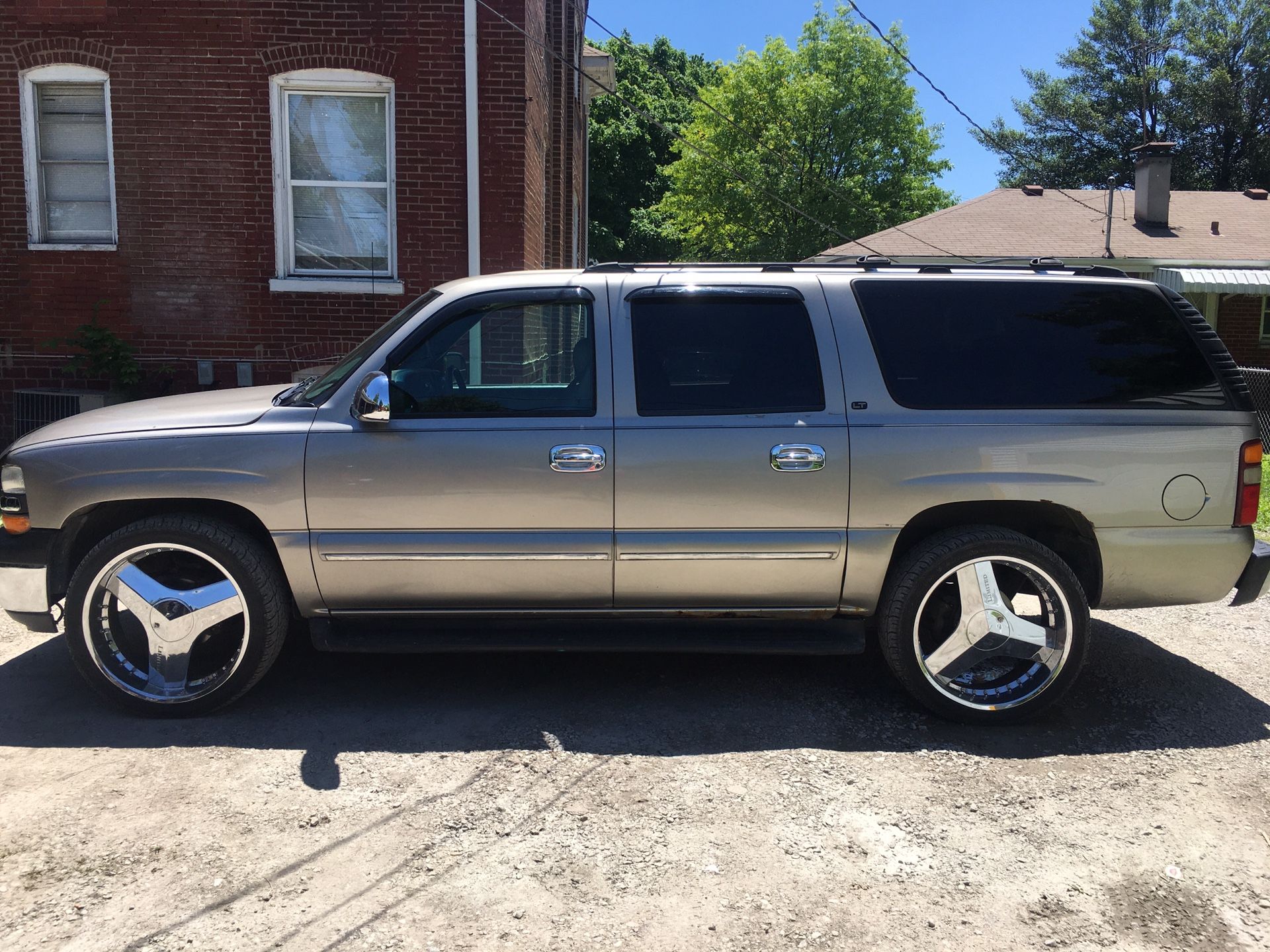 2001 Chevrolet Suburban