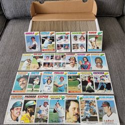 1977 Topps Baseball Card Complete Set MID-HIGH GRADE Nolan Ryan Pete Rose Andre Dawson ROOKIE HOF
