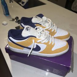 Nike dunks size 13