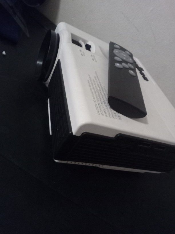 Vanyko Projector