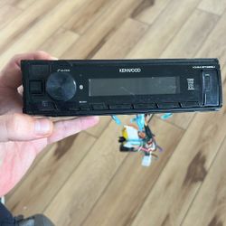 Kenwood Stereo W/blue Tooth And USB
