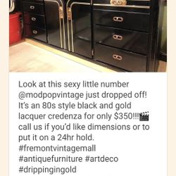 BEAUTIFUL Italian 70s Vintage Black And Gold Laquered Credenza/Sideboard