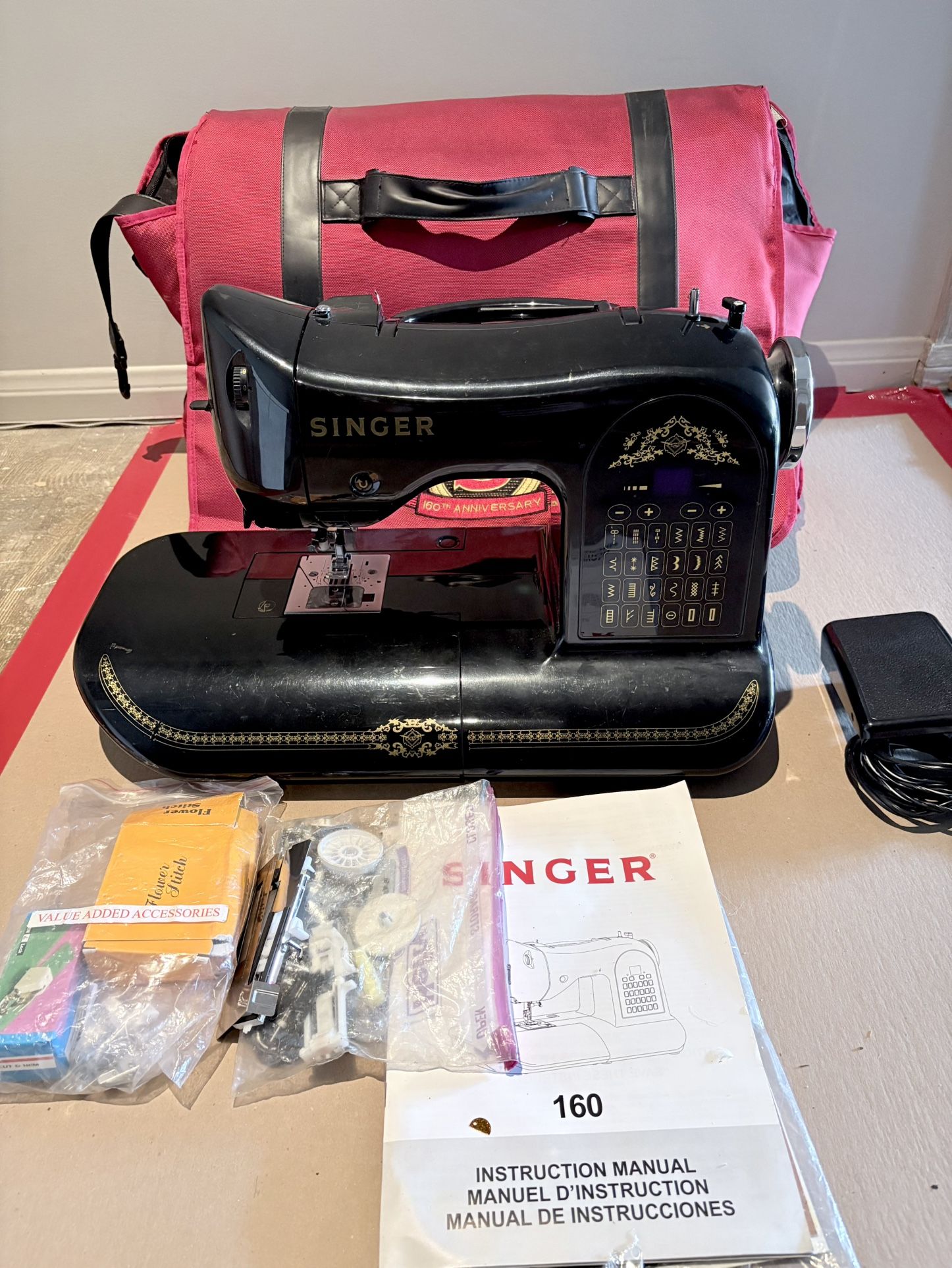 SINGER ANNIVERSARY EDITION SEWING MACHINE