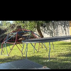 Trampoline & Jungle dome