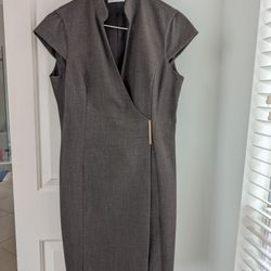 Calvin Klein Size 8 Dress With A Snap On Clip
