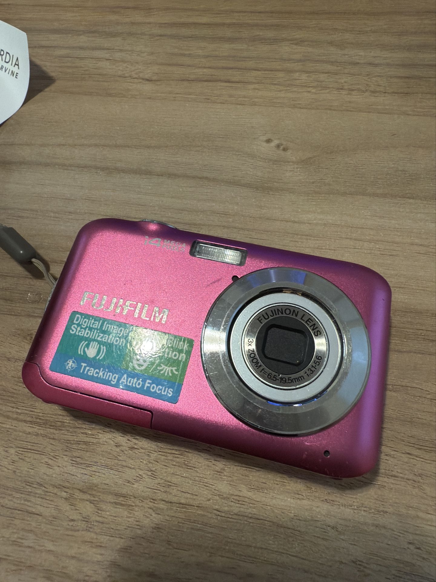 Digital Camera 