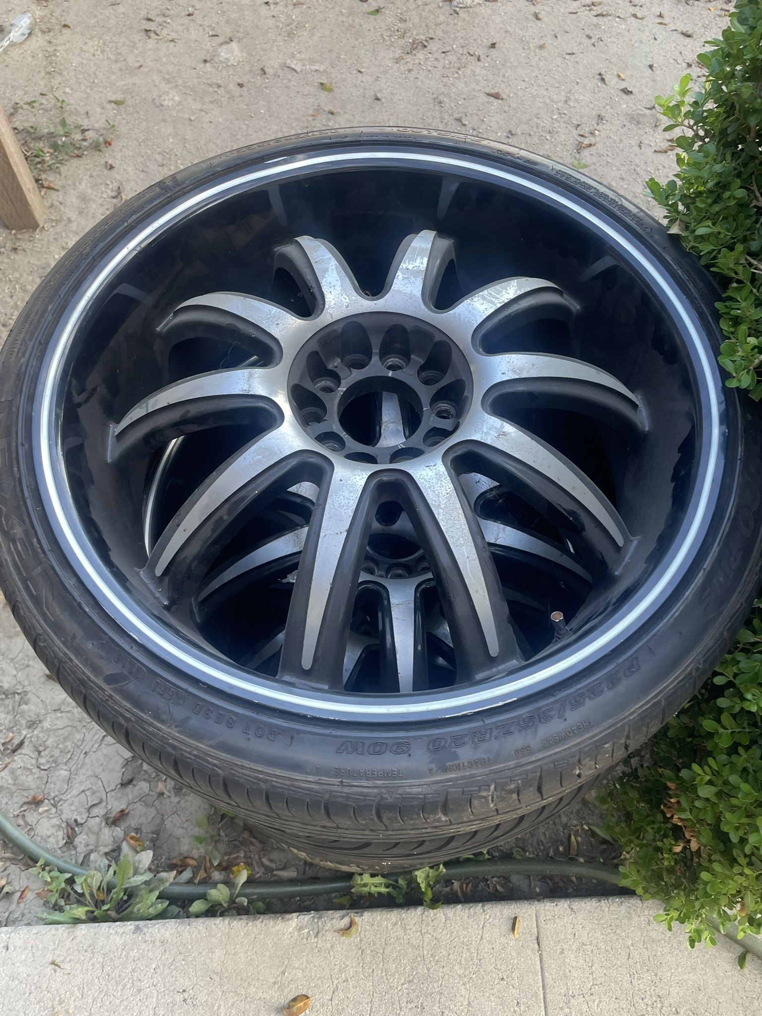 20” Rims  225/35/R20