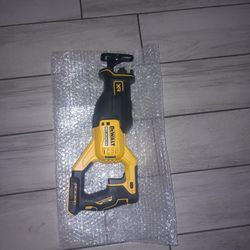 Dewalt 20v XR Sawzall