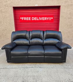 Beautiful Black Recliner Couch