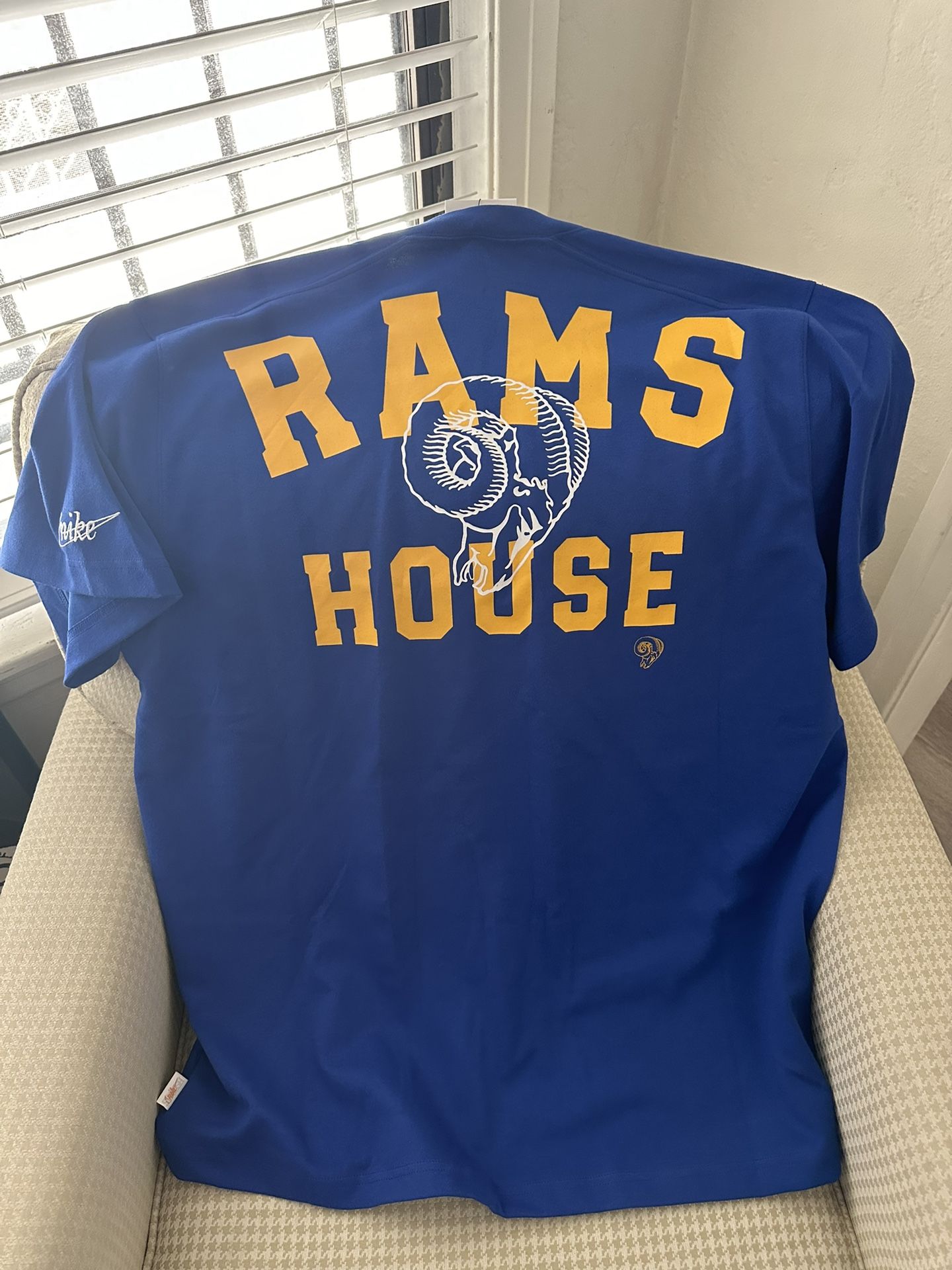 Rams Nike for Sale in Long Beach, CA - OfferUp
