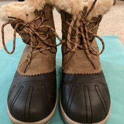 Duck Boots