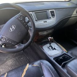 2010 Hyundai Genesis (Parts)