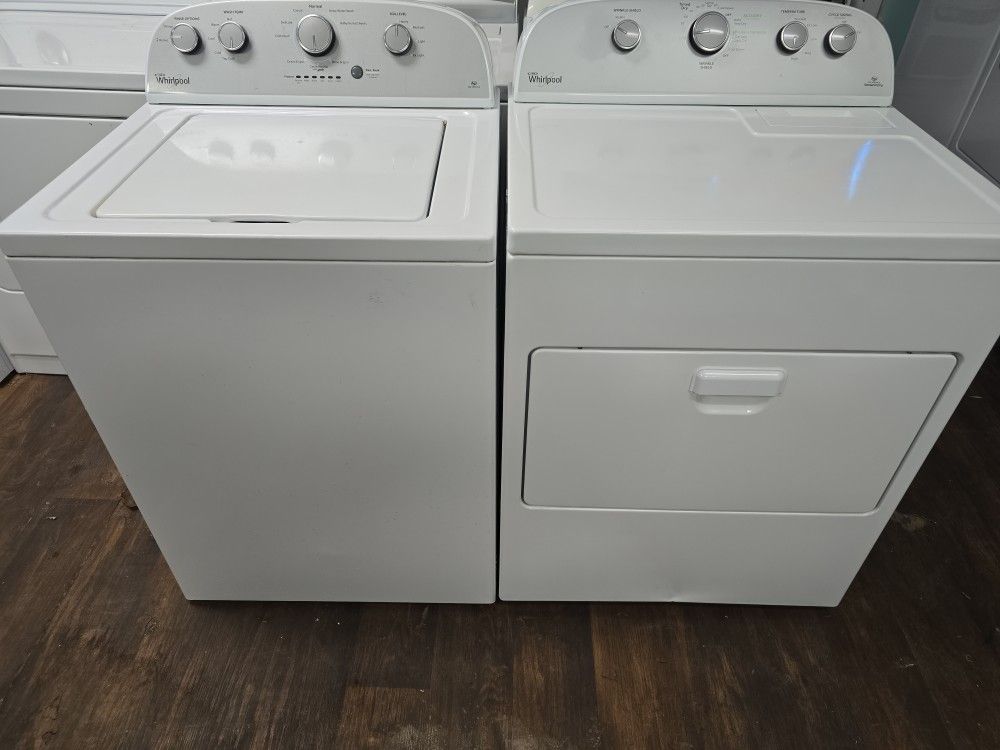WHIRPOOL WASHER AND DRYER SET