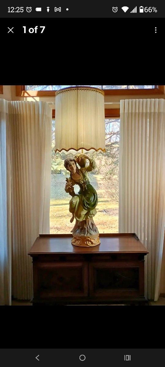 Rare Genuine Imported Italian Capodimonte Porcelain Azzolin Brothers Antique Lamp 1964 Girl Grapes