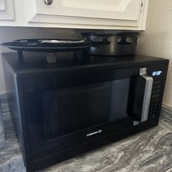 Calphalon Microwave/convection Oven And Air Fryer for Sale in Clovis, CA -  OfferUp