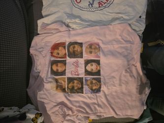 Size M pink and Size L blue