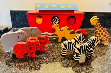 Vintage Noah's Ark Wood Toy Ark, Animals, Removable Lid, Ramp, Handcrafted
