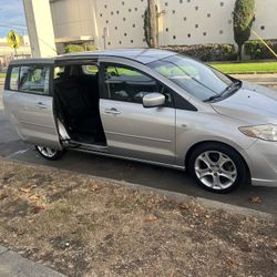 Mazda 5 