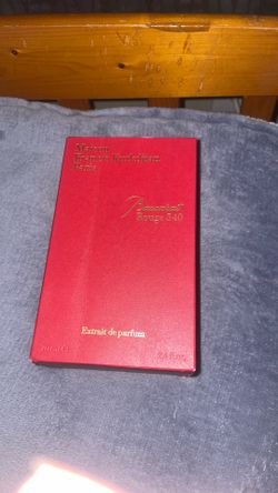 Baccarat Rouge 540 cologne