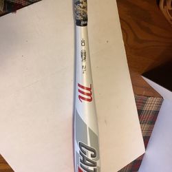 Marucci CAT8 -10 USSSA: MSBC810 Baseball Bat - 30” And 20 Ounces, 2 3/4” diameter, anti vibration knob Some  Of The Usual Cosmetic Issues But No Dents