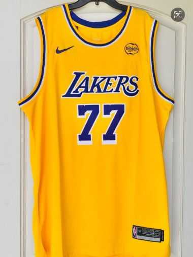 LAKERS #77 LUKA DONCIC JERSEY