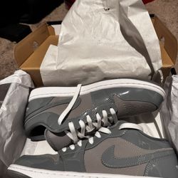 Air Jordan 1 Low SE Cool Grey
