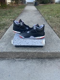 Jordan 4 Bred 