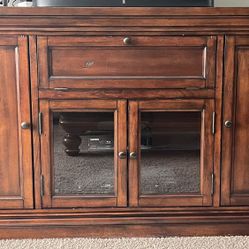 TV And Media Console